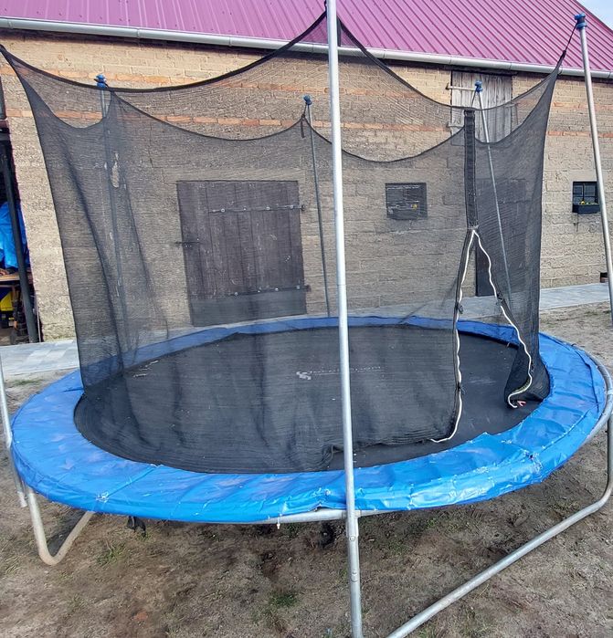 Trampolina ogrodowa