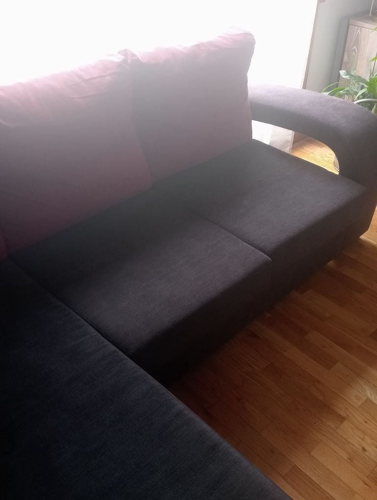 Sofá com chaise long e 2 bancos (pagamento só em dinheiro).