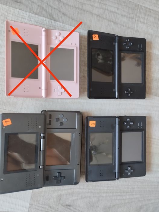 3 Приставки Nintendo DS lite