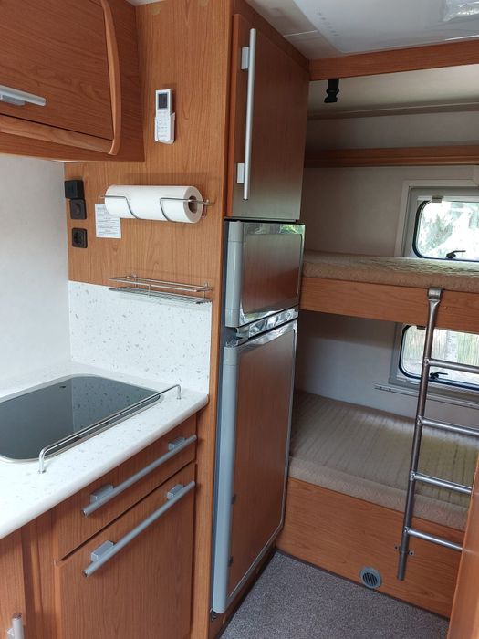 Kamper Ford Transit zabudowa Rimor