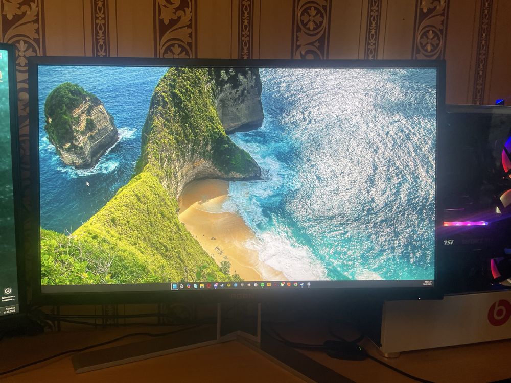 AOC AGON AG271QX | 27” | 144Hz | QHD | FreeSync