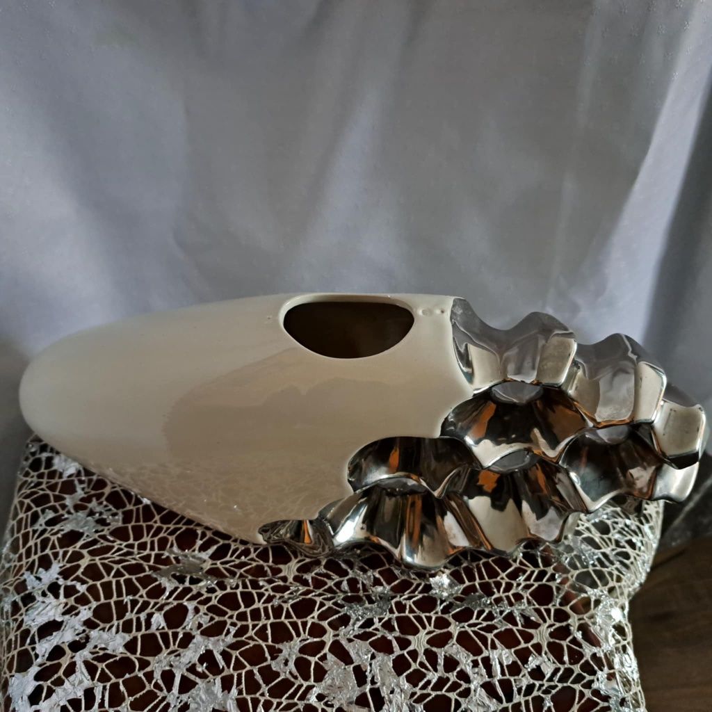 Wyjątkowy wazon ceramiczny 38 cm srebrny biały na kwiaty ozdoba