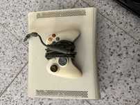 Xbox 360 e vários acessórios