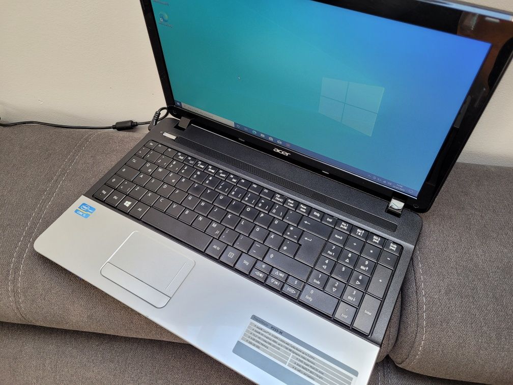 Laptop Acer-intel i5, 4gb ram, dysk 500gb, Szybki, 15,6cala , Zestaw