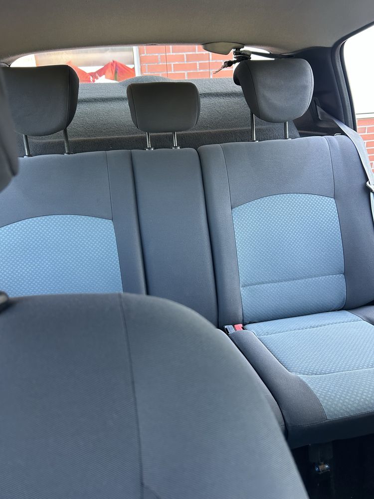 Vende-se Renault Clio 2005 em bom estado!