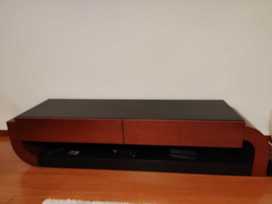 Móvel TV e prateleira suspensa para Sala de estar