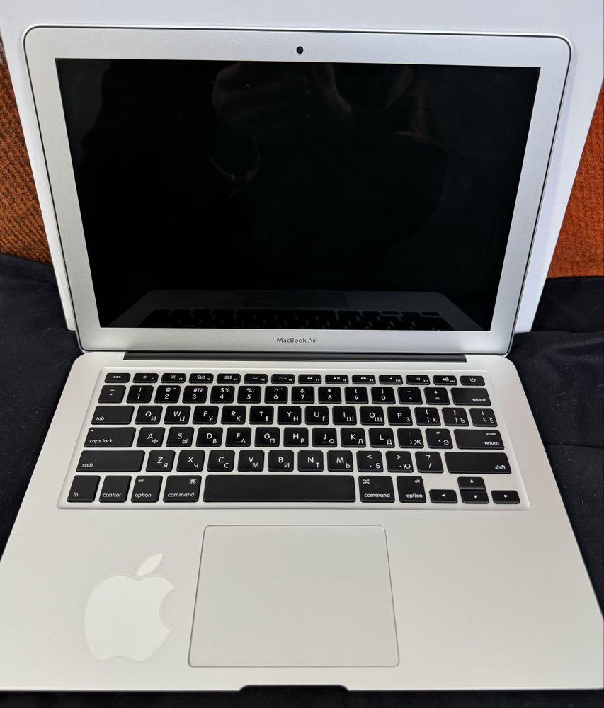 MacBook Air 13” 2014  i5/4/128gb