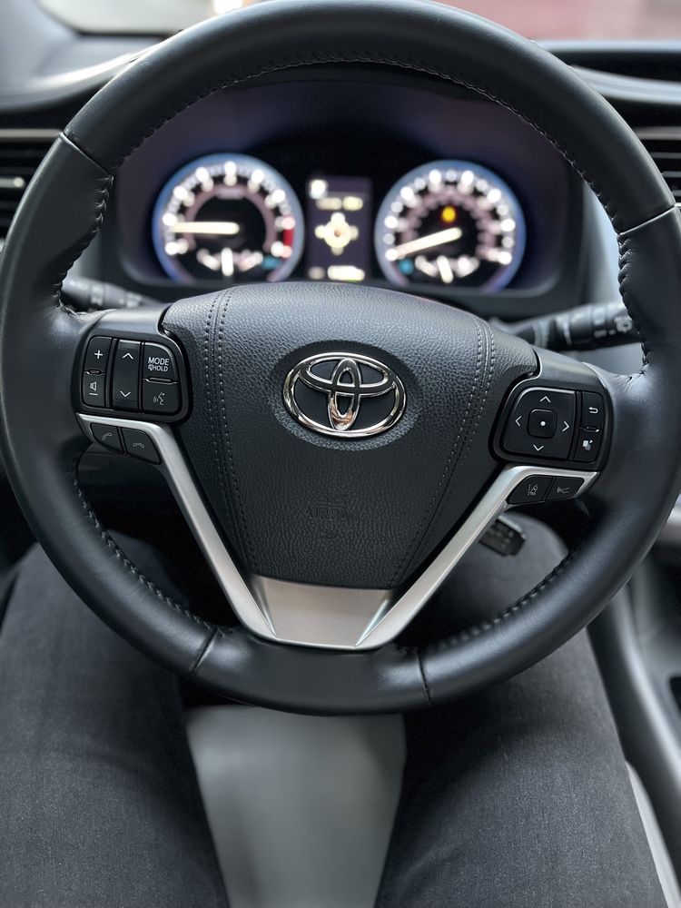 Як нове авто! Toyota highlander 2019 року Тойота