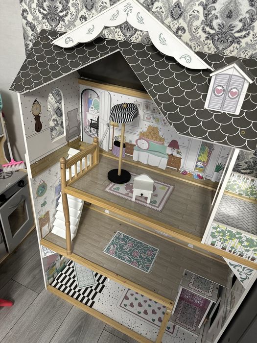 Будинок для ляльки