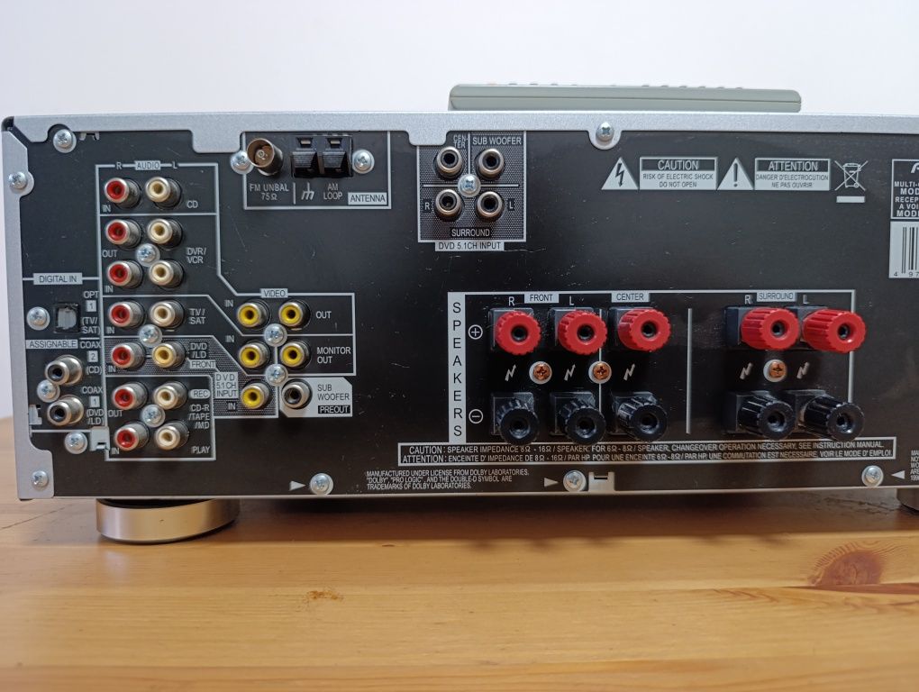Pioneer amplituner