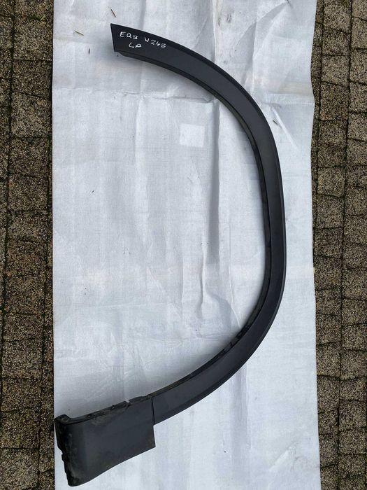 Mercedes EQB W243 Listwa Błotnika Przednia Lewa