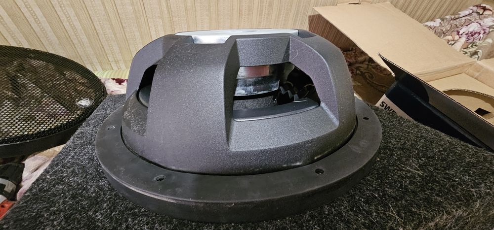 Alpine t12 сабвуфер