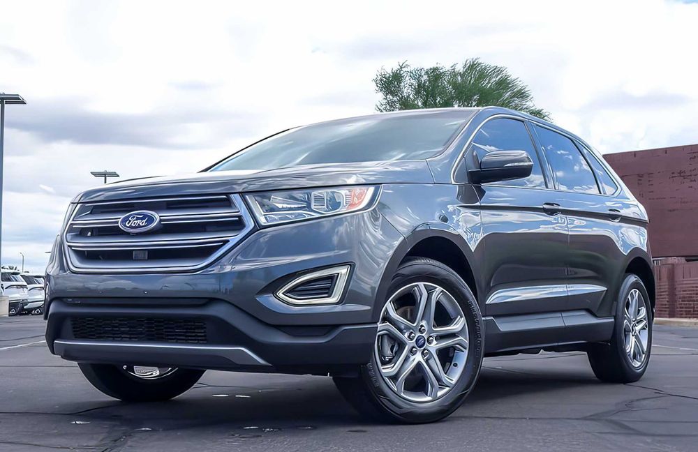 Ford Edge Titanium      2017