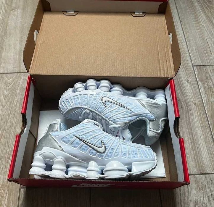 Buty damskie Trampk_Nike_Shox_TL_White R.39