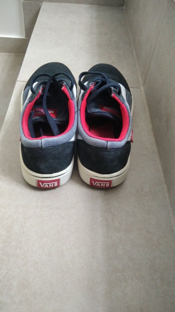 Оригінальні кеди Vans