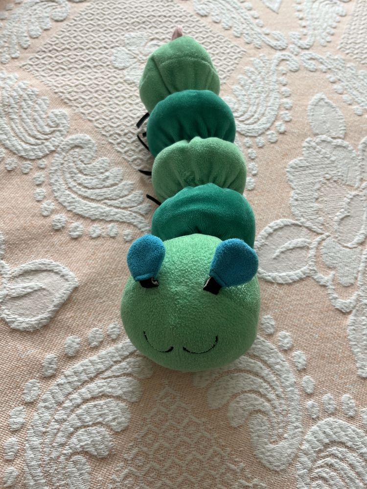 Lagarta com musica bebe desde os 0 meses