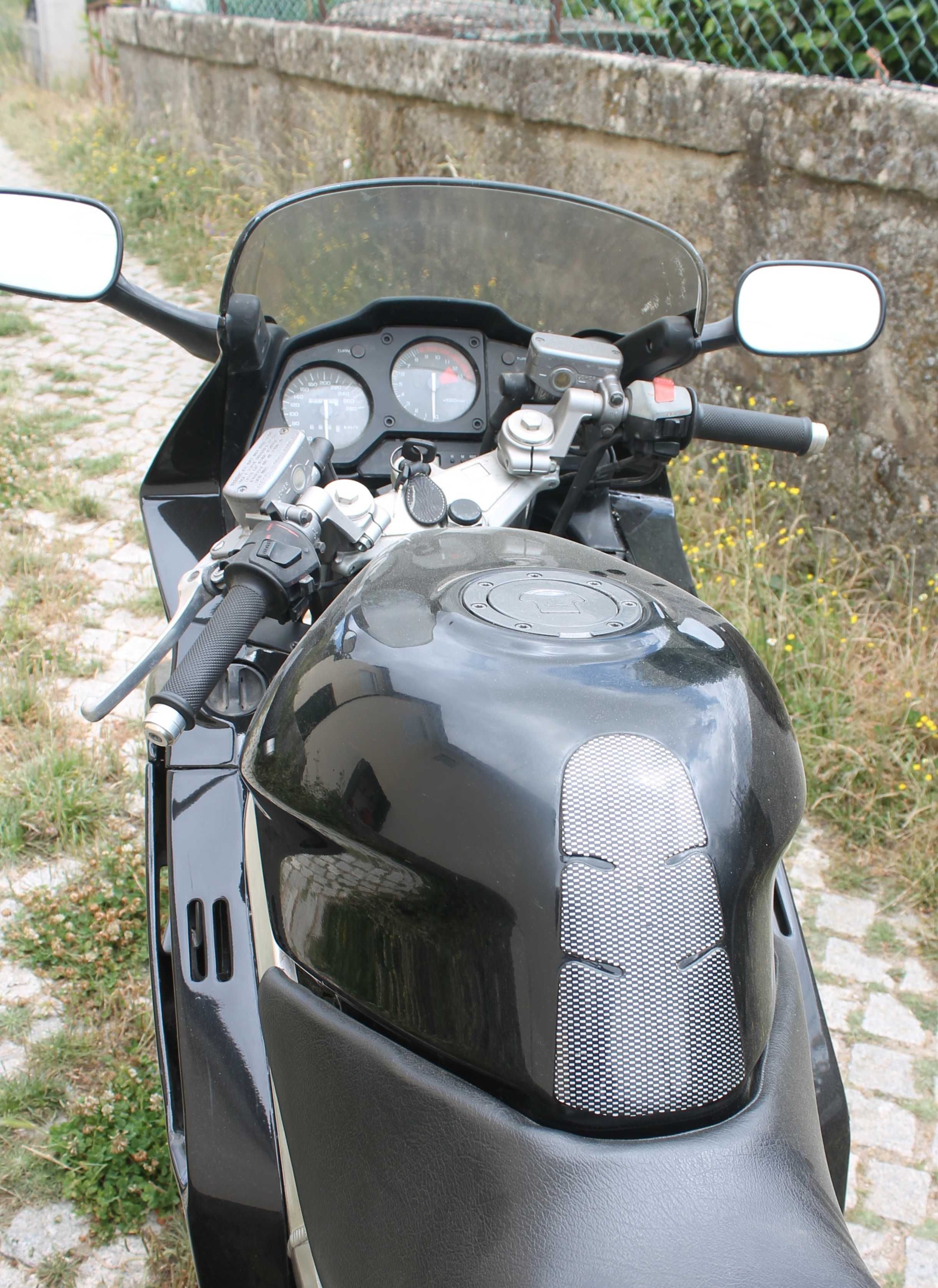 Mota Honda VFR 750 F