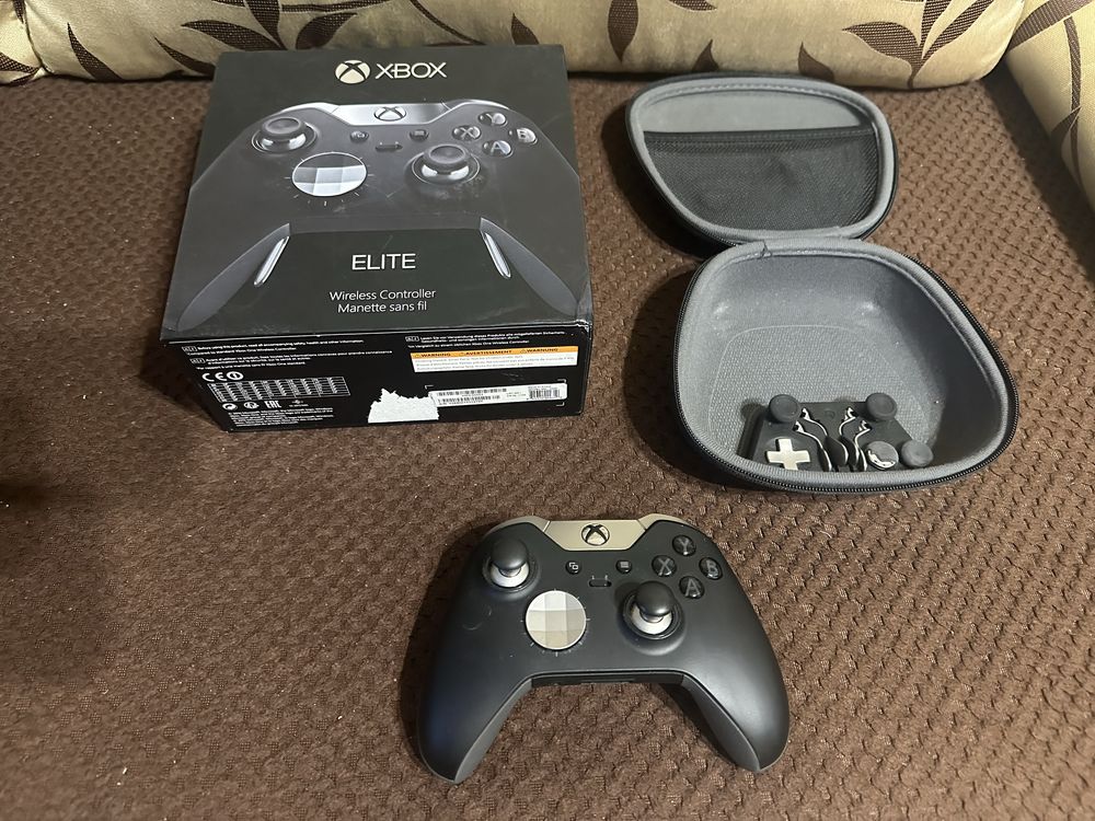 Pad do Xbox One, Series X/S Elite