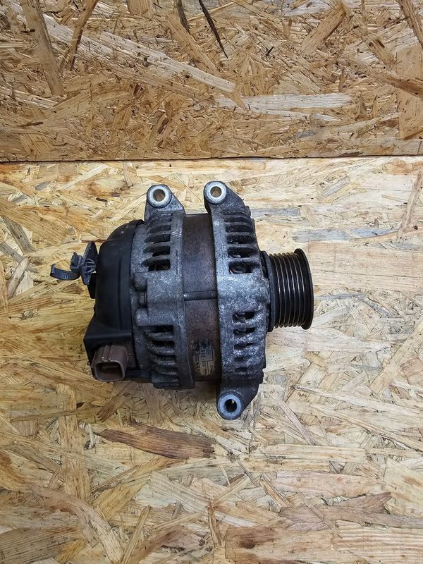 Honda 2.0/2.4 k20a6 k20z2 k24a3 V-tec Vtec Alternator -3291 denso ben