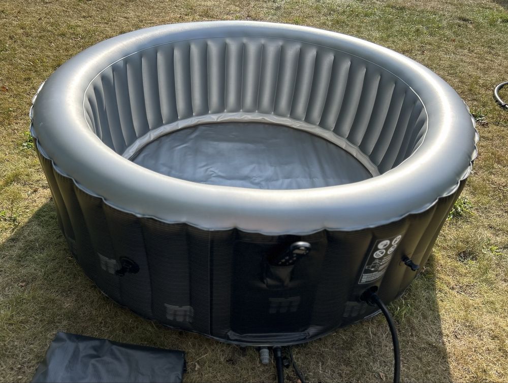 Jacuzzi Pompowane MSPA 6 osobowy Basen LED