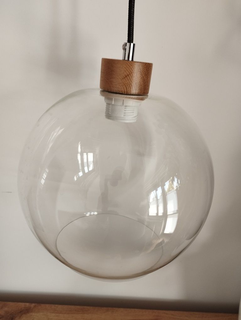 Lampa wisząca Svea ze szklanym kloszem