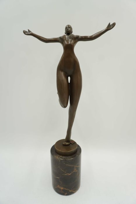 NOWOCZESNA figura z brązu tancerka modernistyczna