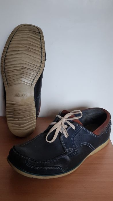 Мужская обувь 28 см; 26см.