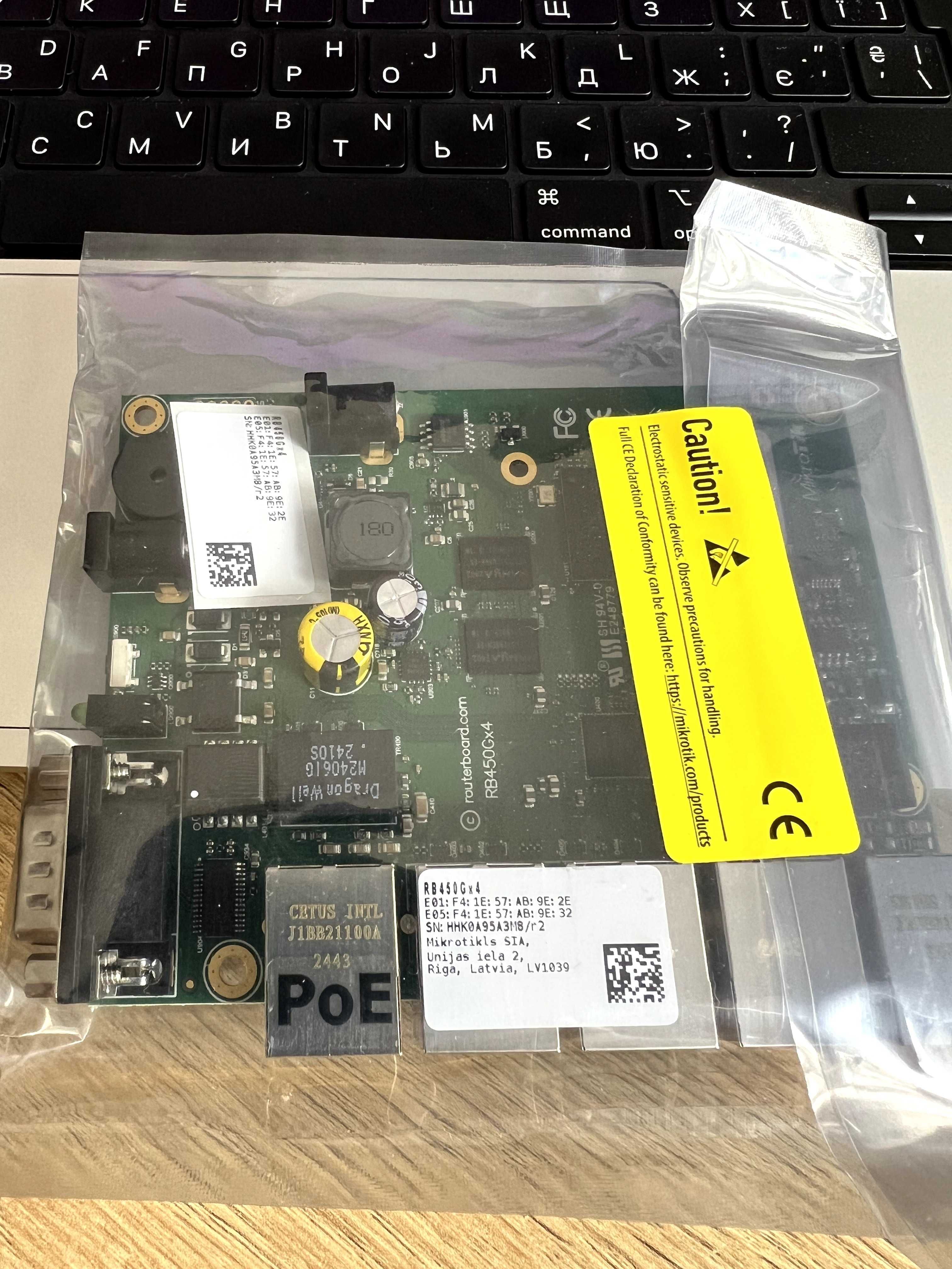роутер Mikrotik RouterBOARD 450Gx4 (RB450Gx4)