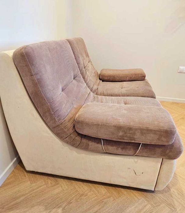 Продам розкладний диван 150 см