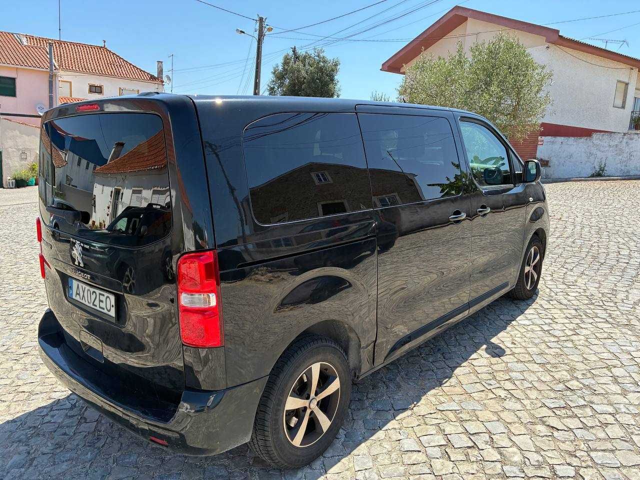 Peugeot Traveller 2020