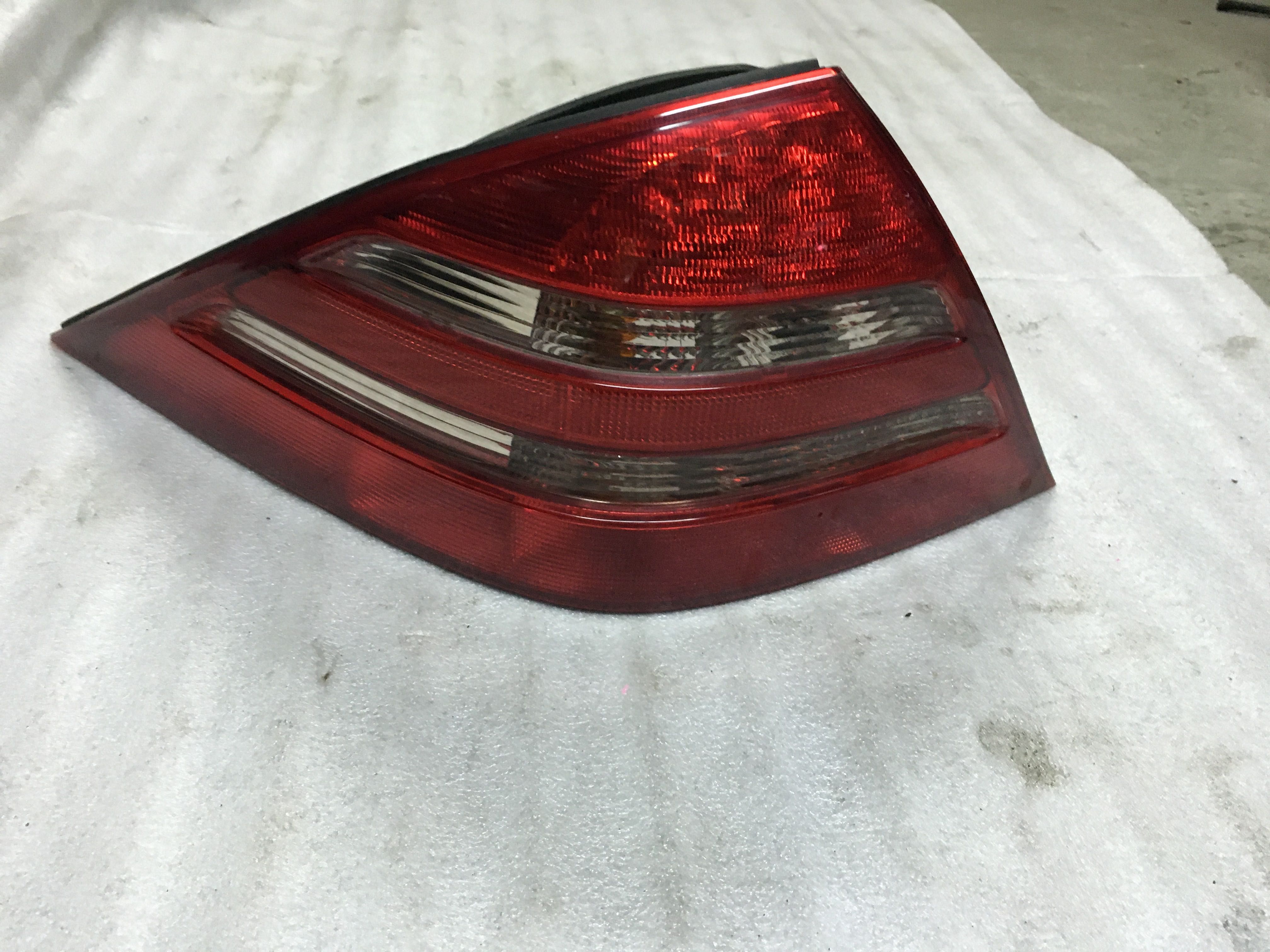 Lamp tył lewa mercedes w215 CL