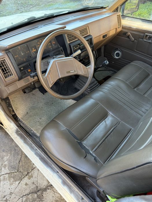 Nissan D21 4x2 Pickup ( Com Avaria )