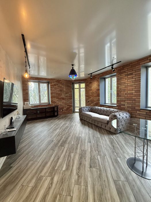 Продам люкс 3к 88м2 центр міста Срарокозацька