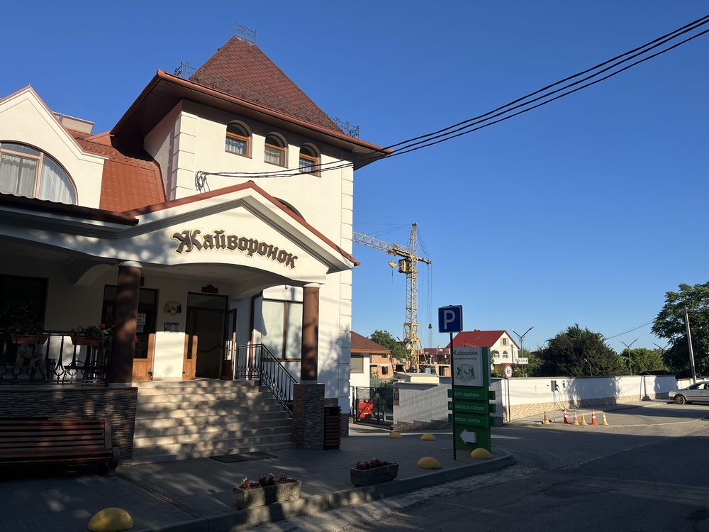Новобудова студія 40 м2 Берегово басейни "Жайворонок" 2 хв пішки