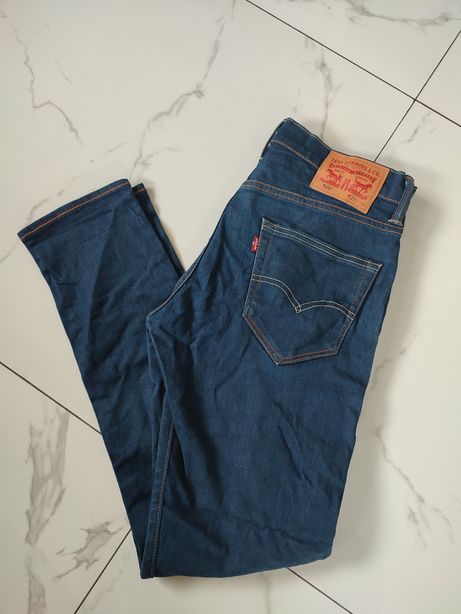 Spodnie damskie jeansy Levi's 520 L
