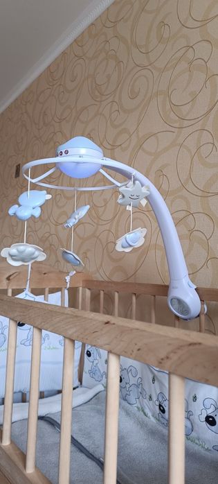 Музичний мобіль з проетором Infantino 3 в 1