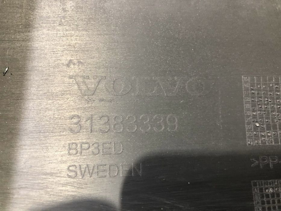 Бампер задний Volvo V90 CC Cross Country 2020-2023 г диффузор спойлер