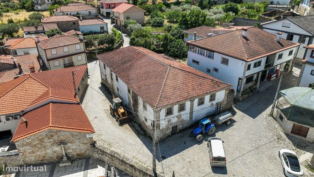 Moradia T6 para venda