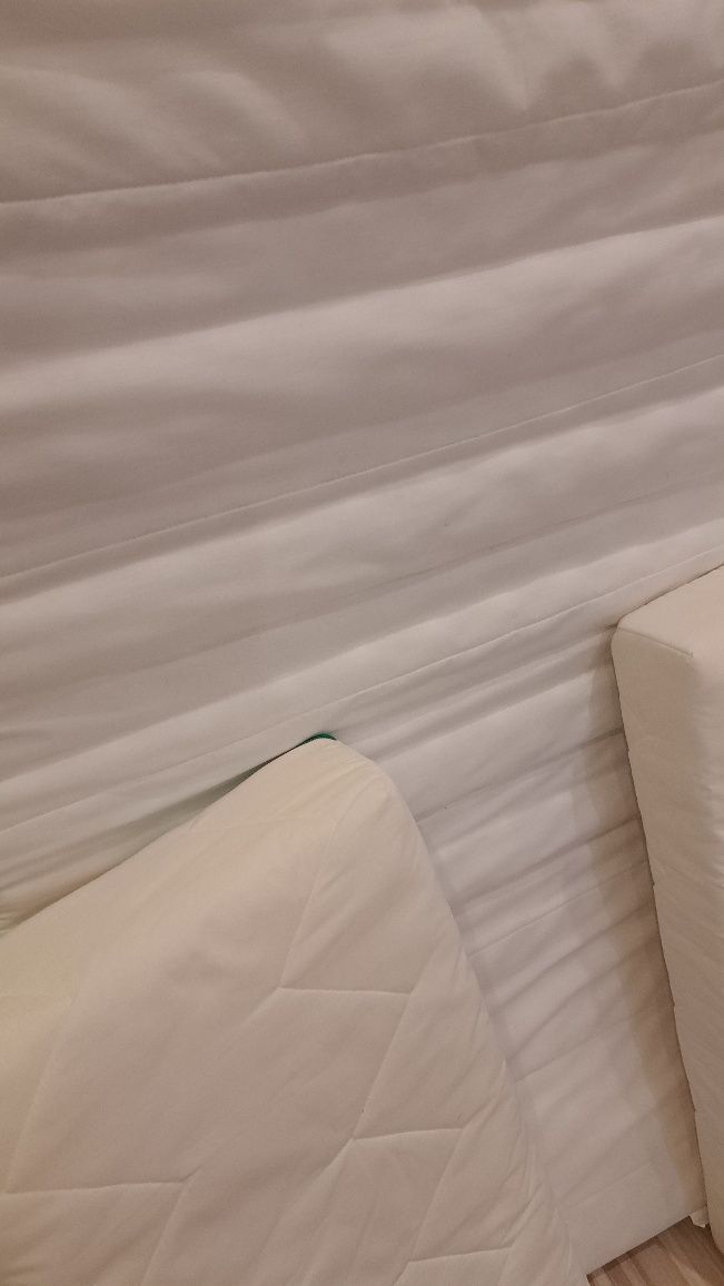 Łóżko rosnące z dzieckiem  Ikea Minnen z materacem