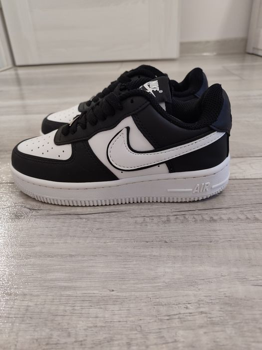 Buty Nike na dziewczynkę.