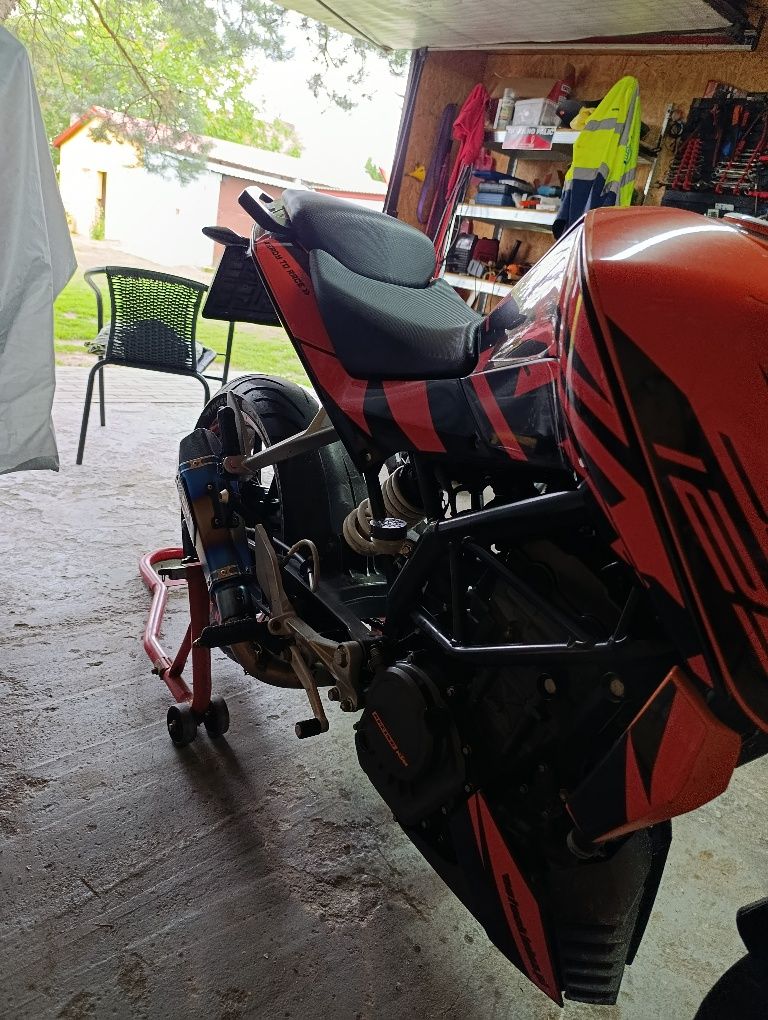 Motocykl KTM Duke 125