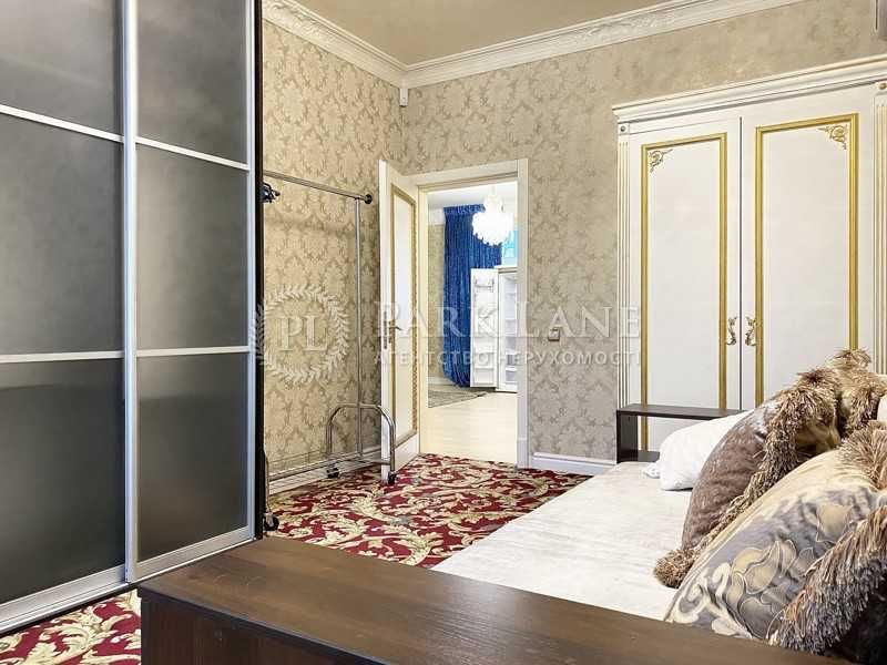 Продаж квартири!Центр! 3к Грушевського Михайла вул. 28/2, Липки Продаж