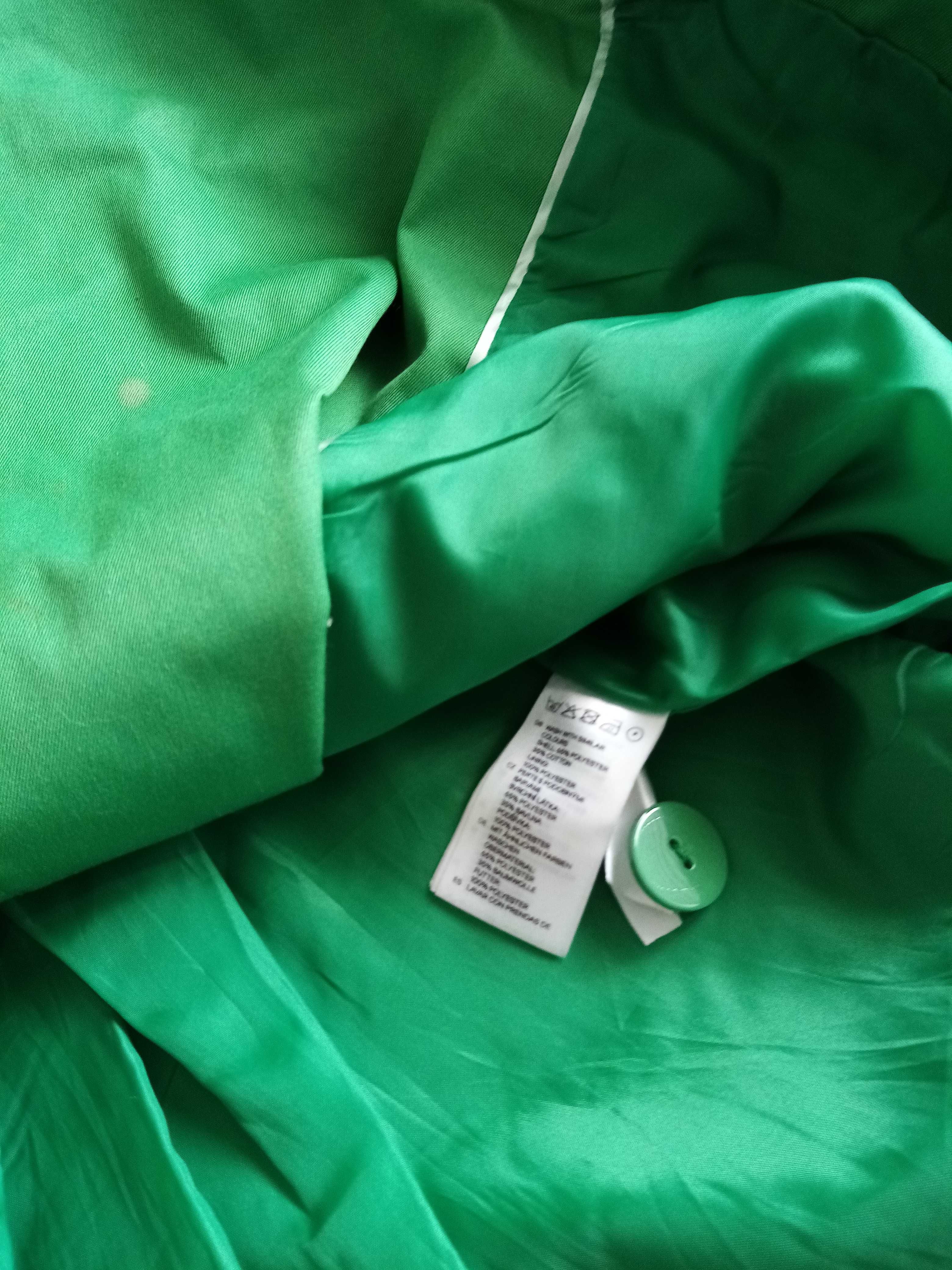 Zielony piękny płaszczyk damski na wiosnę H&M rozmiar XS