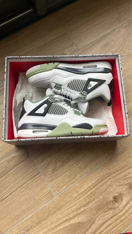 Zupełnie nowy Jordan 4 Retro Seafoam Rozmiar 42