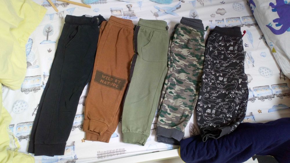 Zestaw ciuszków dla chłopca 92. Spodnie bluzki bluza koszula