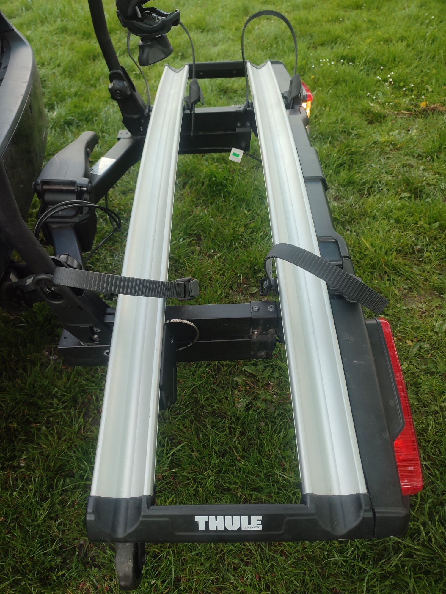 Uchwyt Thule 938, platforma na 2  rowery elektryczne XT2 e-bike
