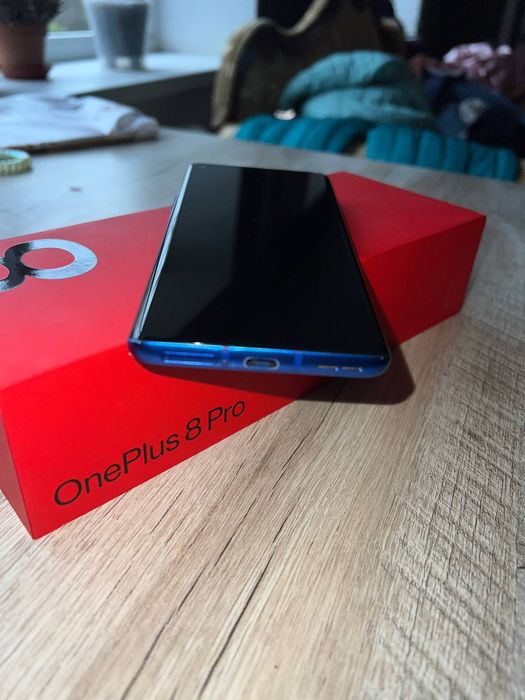 OnePlus 8 pro 12/256
