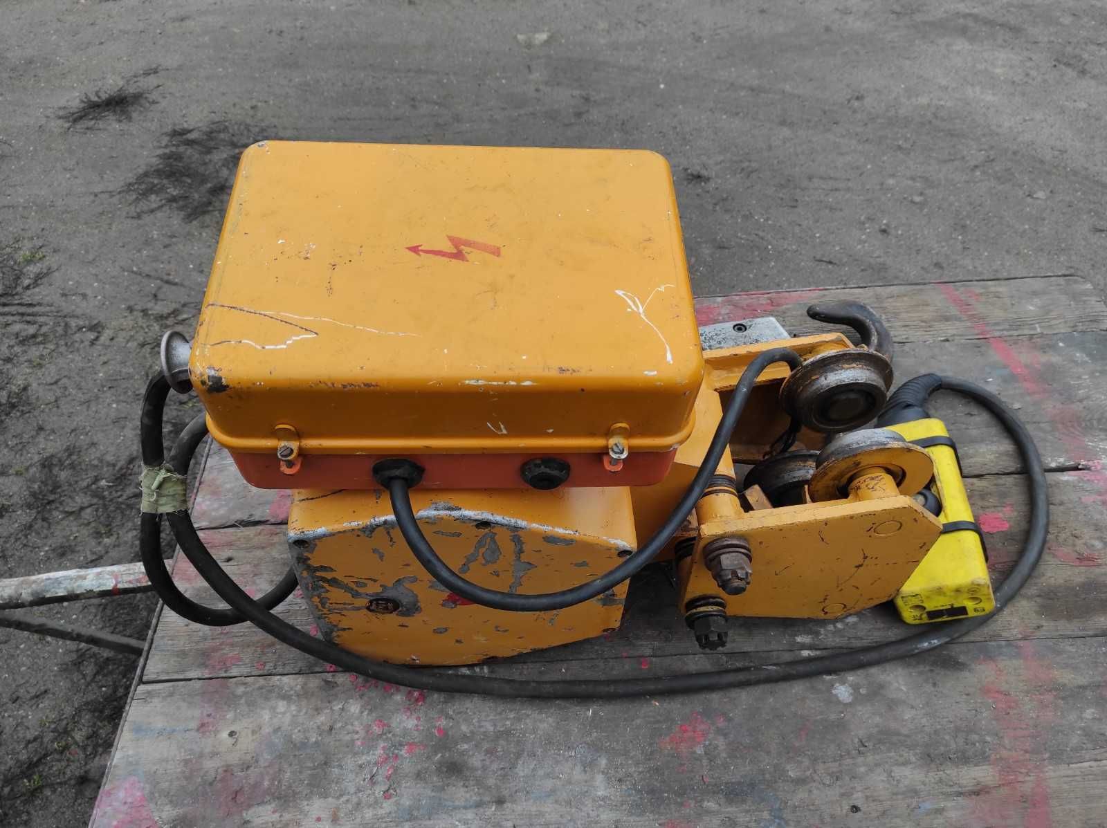 Wciągarka elektryczna na pilota łańcuchowa balkancar 1T 1000kg Rachune