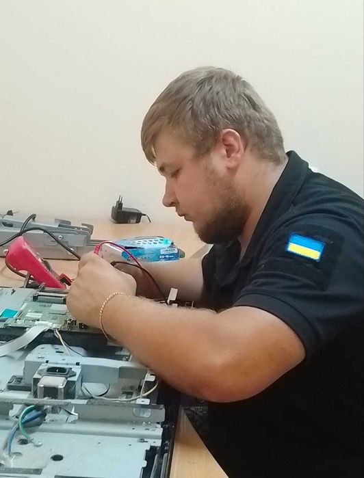 Ремонт телевізорів Київ. Виїзд майстра додому, всі моделі, гарантія