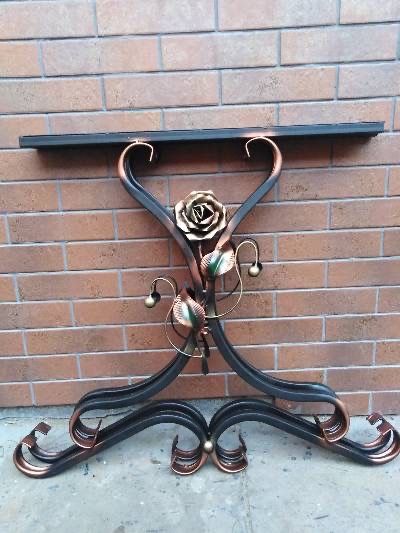 Боковини для стола.